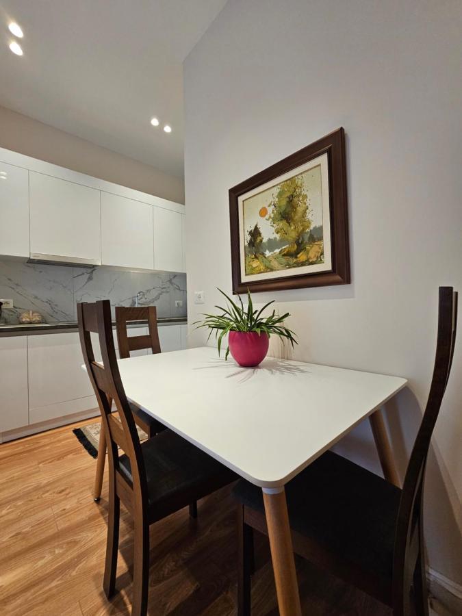 Alba Studio Apartment Tiranë Eksteriør bilde